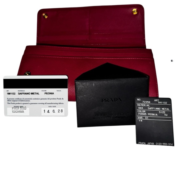 Not 4 SalePrada Safiona Leather Wallet. See all photos and description - Picture 4 of 12